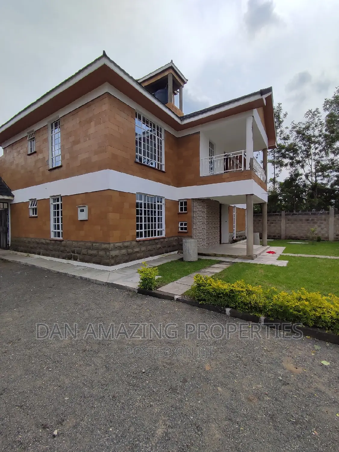 4bdrm Maisonette in Plus 2 Dsq, Rimpa for sale