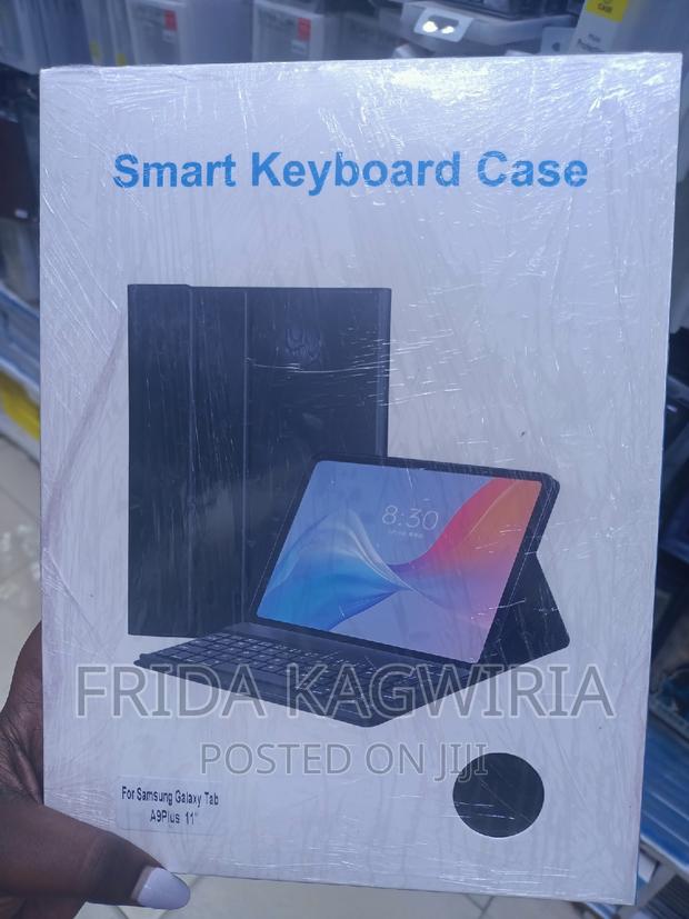 Lenovo Tab M10 Smart Keyboard Case - thumbnail 5