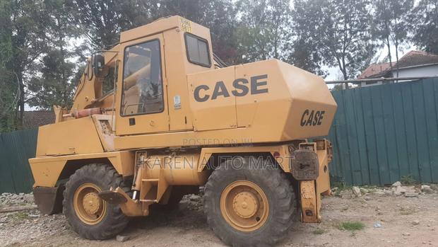 Case Excavator - main view