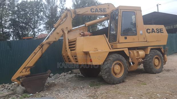 Case Excavator - thumbnail 2