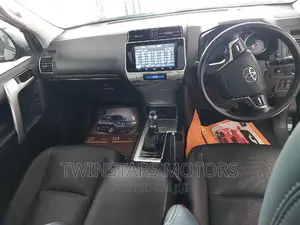 Toyota Land Cruiser Prado 2.7 2018 Black