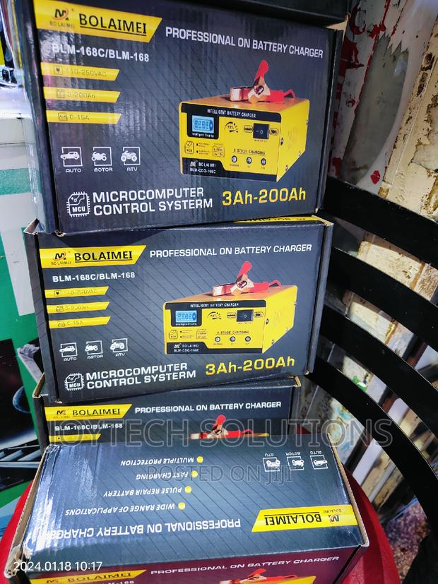 Battery Charging Intelligent Machine, 12/24 V , 0 - 15amp - main view