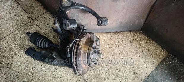 V8/Vx 100-Series, 200-Series Front Wheel Hubs Complete Arms - thumbnail 2