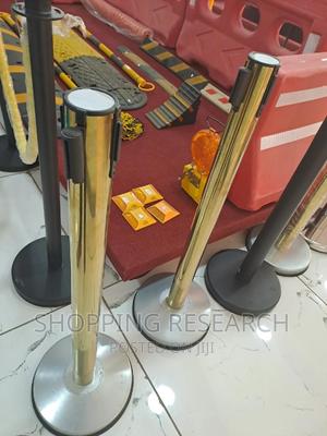 Retractable Queue Barriers With Silver Or Golden Pole - main view