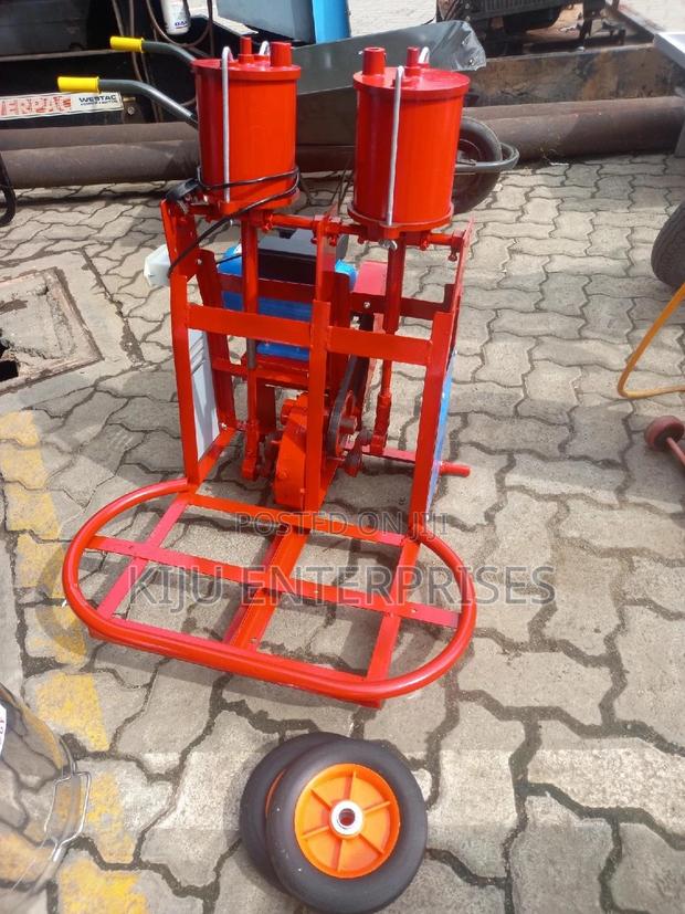 Double Milking Machine - thumbnail 4