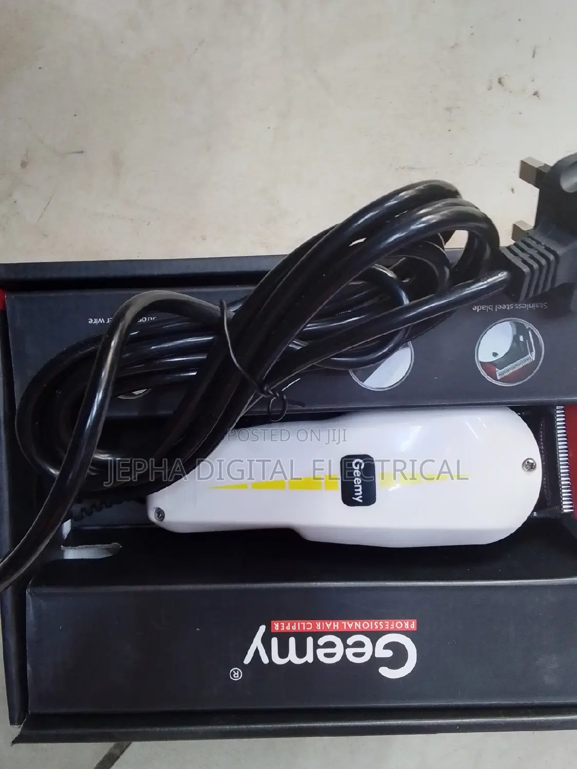 Geemy Professional Clipper Md 1021