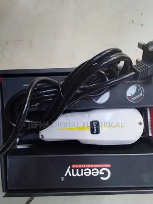 Geemy Professional Clipper Md 1021