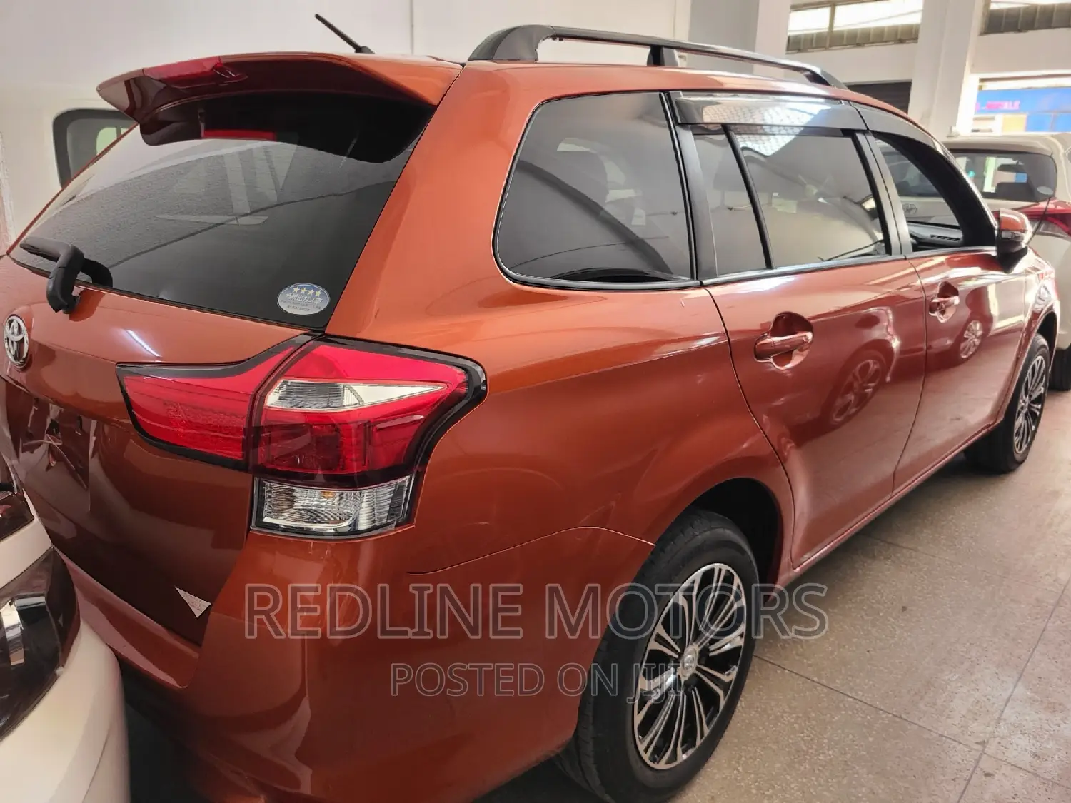 Toyota Corolla Fielder 2016 Orange