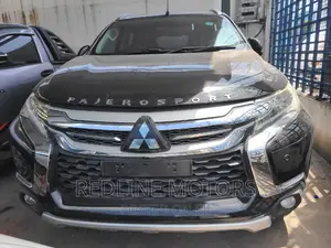 Mitsubishi Pajero V80 3.0 VR-I 2016 Matt Black