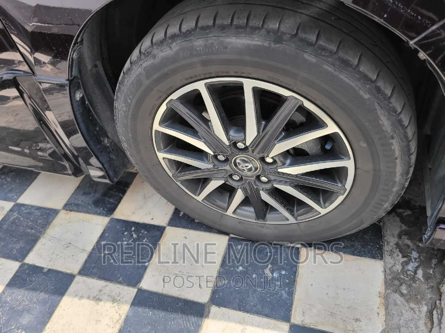 Toyota Noah 2.0 AWD (8 Seater) 2016 Blue