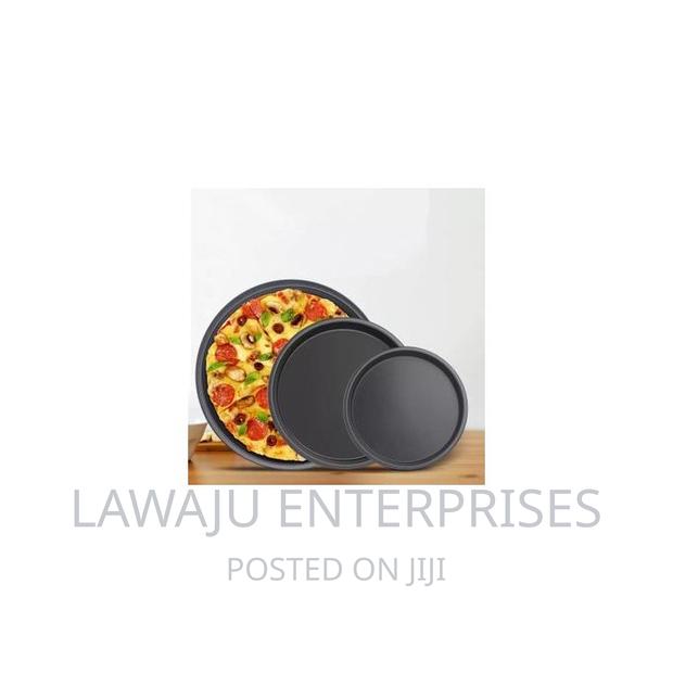 3 PCS Nonstick Pizza Pans - thumbnail 2