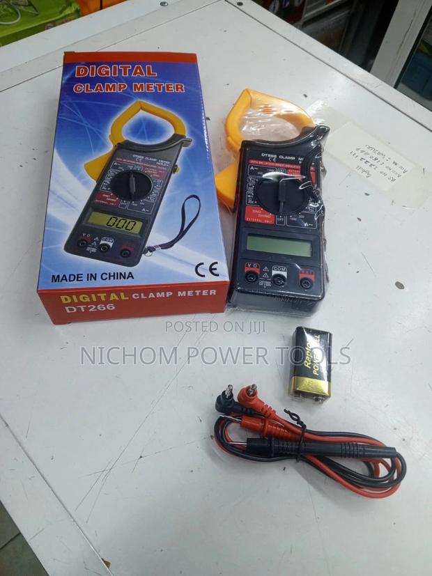 Digital Clamp Meter - main view