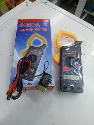 Digital Clamp Meter