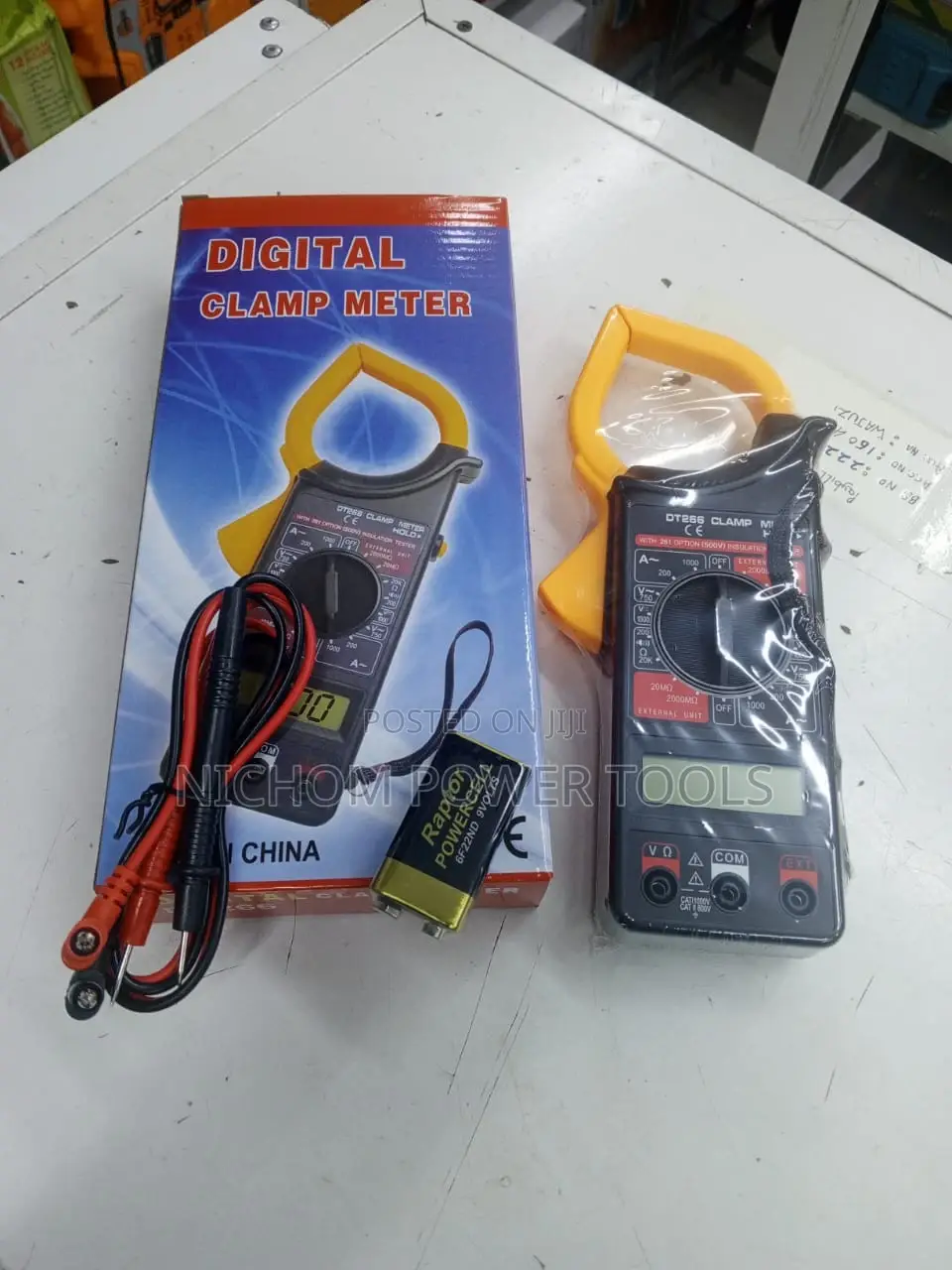 Digital Clamp Meter