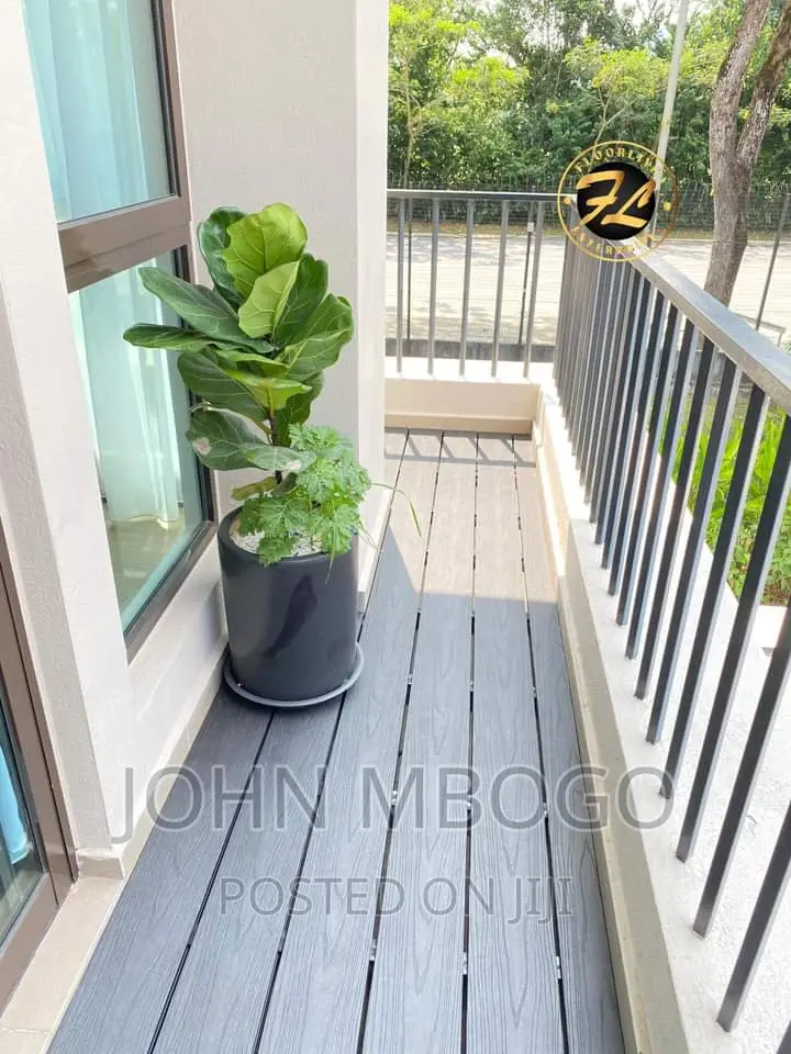 Wooden Plastic Decking / Outdoor Flooring