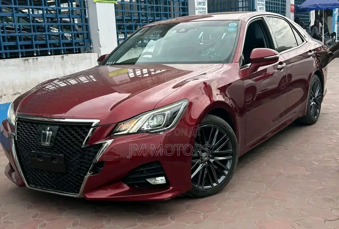Toyota Crown 2016 Burgundy