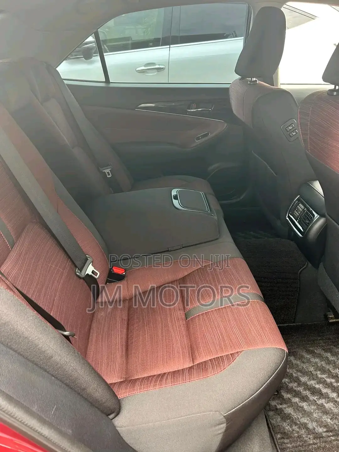 Toyota Crown 2016 Burgundy