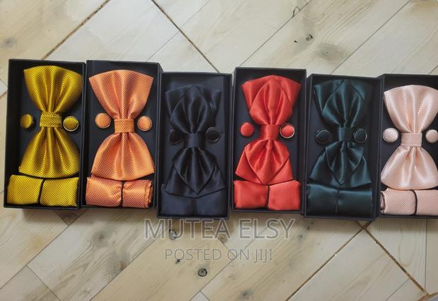 Specific Single Bowties Sets. - main view