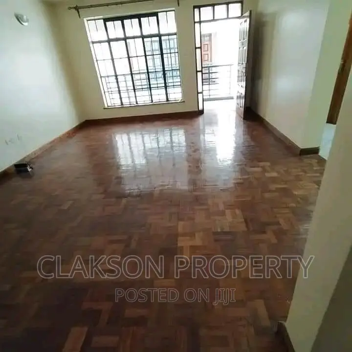 3bdrm Apartment in Woodley for rent