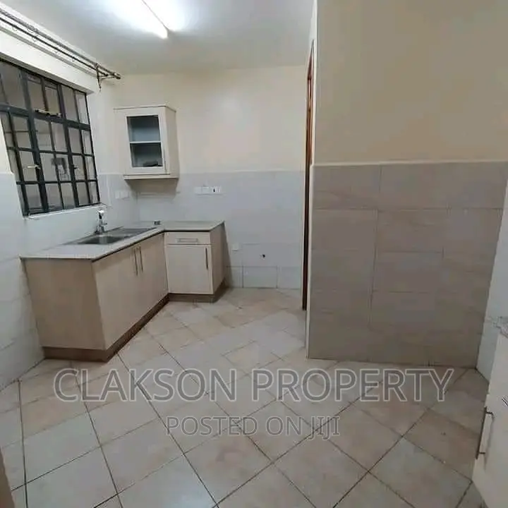 3bdrm Apartment in Woodley for rent