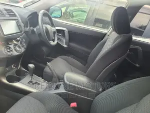 Toyota RAV4 LE AWD (2.5L 4cyl 6A) 2016 White
