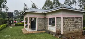 2bdrm Bungalow in Outspan, Racecourse for sale