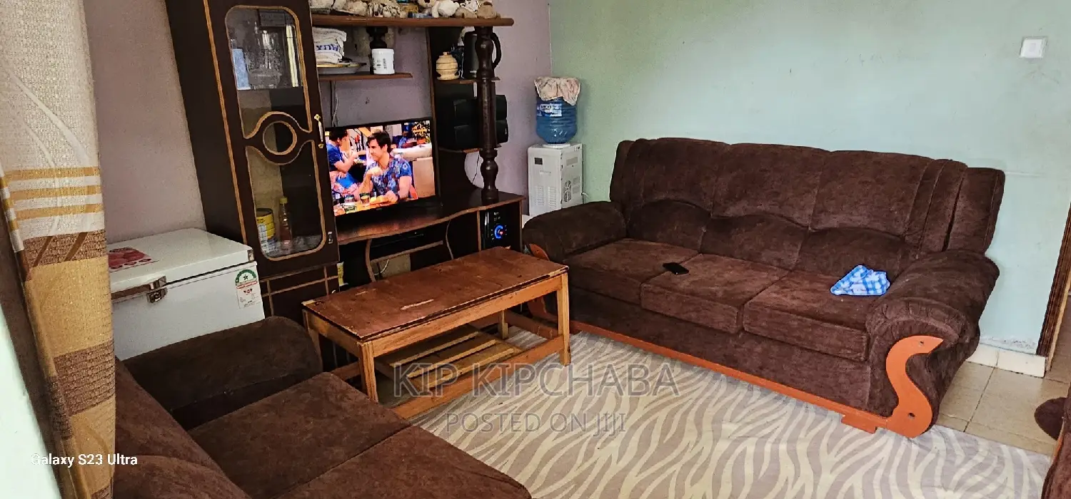 2bdrm Bungalow in Outspan, Racecourse for sale
