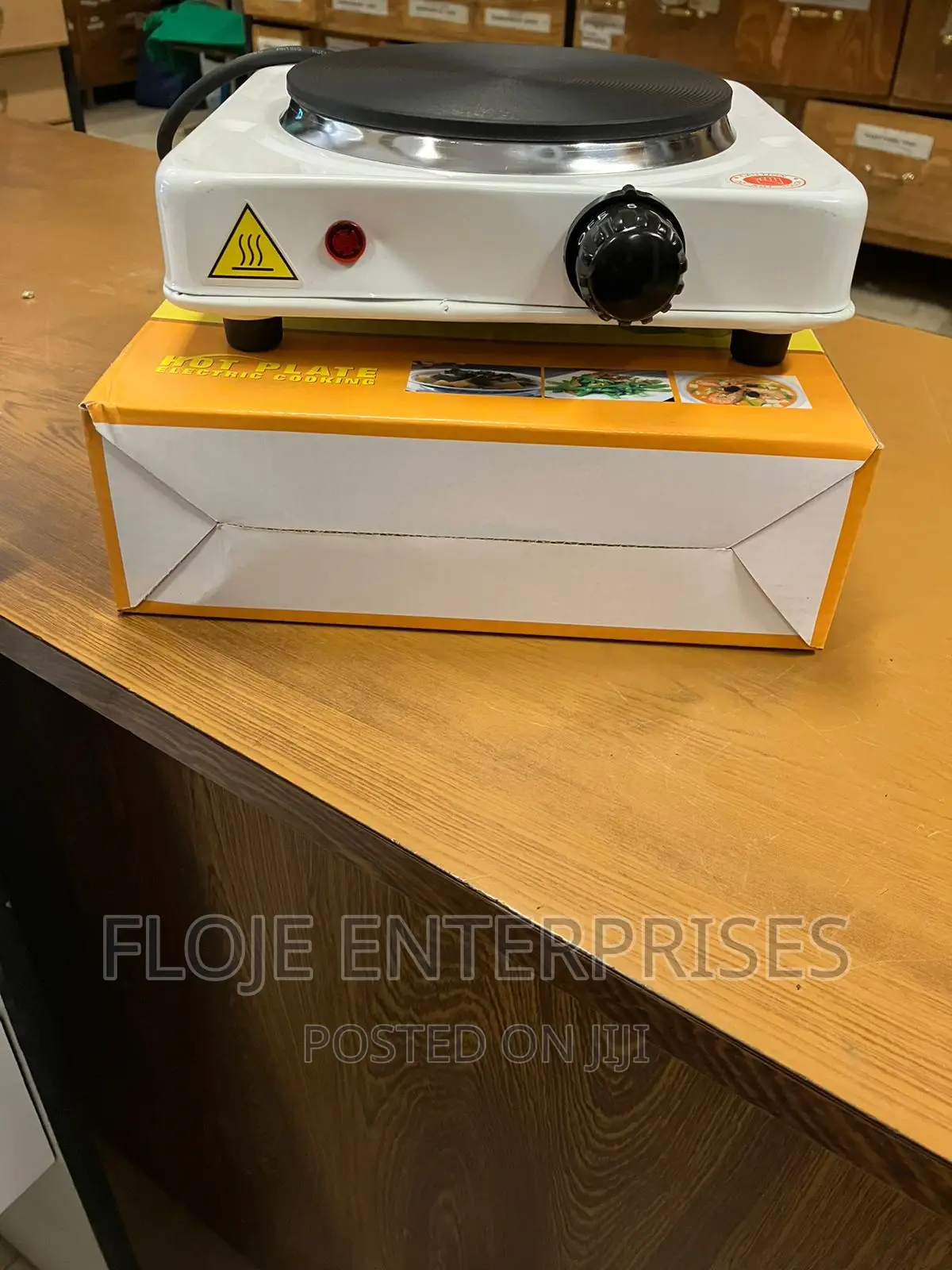 Hot Plate With Energy Regulator