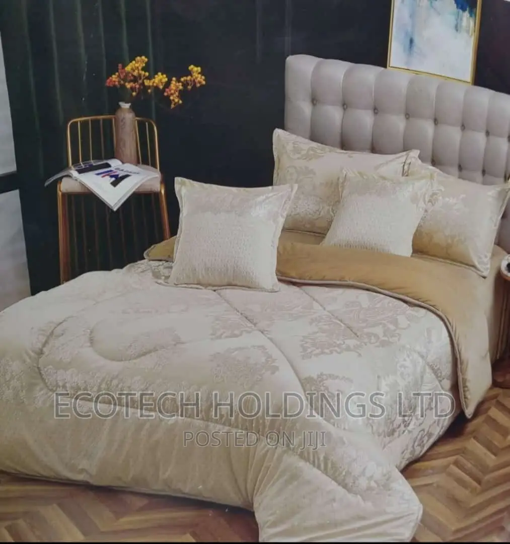 6 by 7 Silkish Duvet Set Size 6 by 7