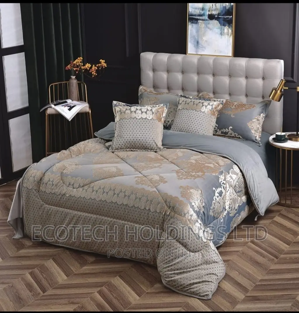 6 by 7 Silkish Duvet Set Size 6 by 7