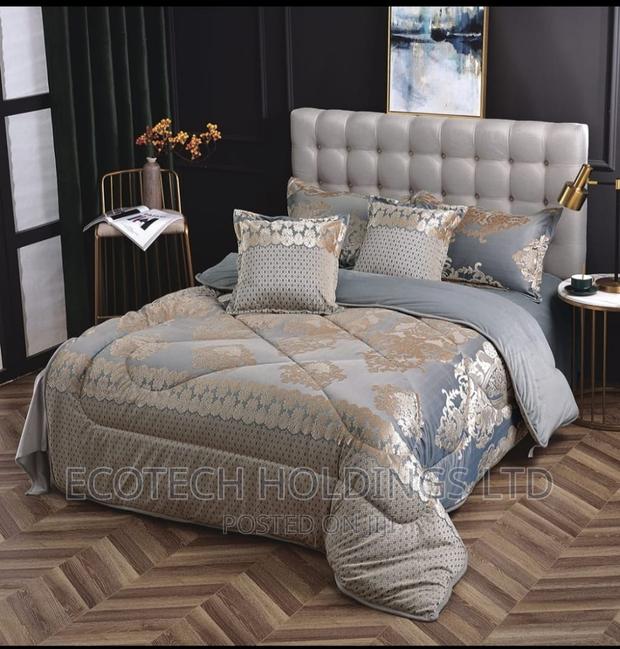 6 by 7 Silkish Duvet Set Size 6 by 7 - thumbnail 8
