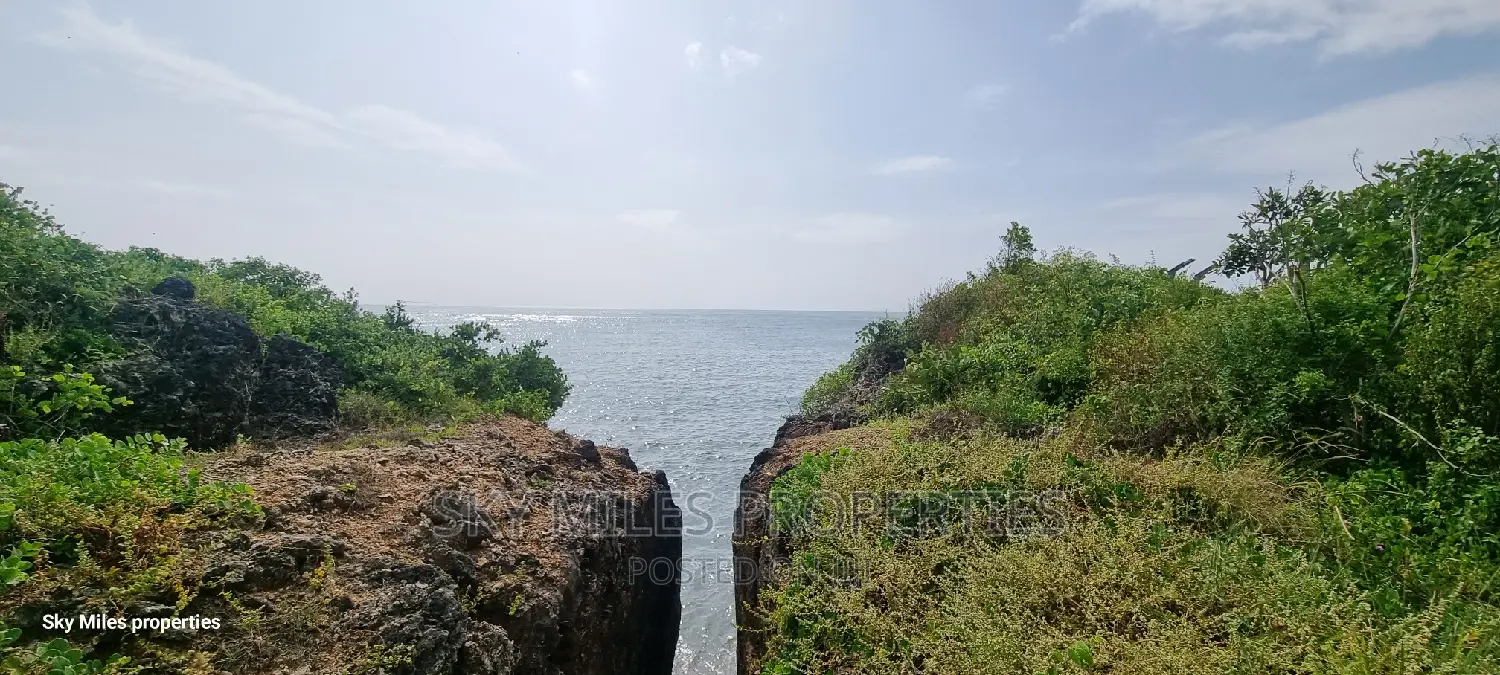 Kuruwitu Vipingo, 4.4 Acre Beach Property on Sale