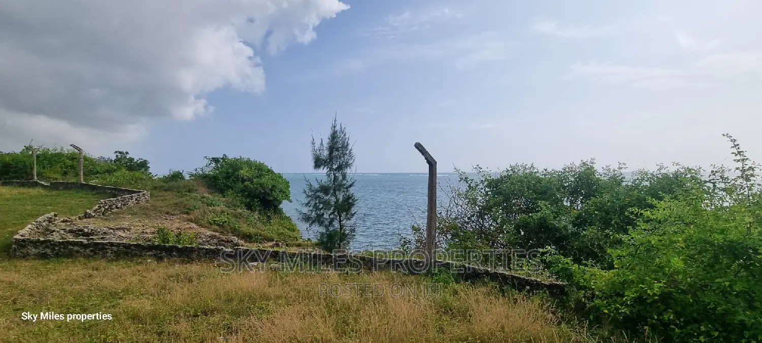Kuruwitu Vipingo, 4.4 Acre Beach Property on Sale