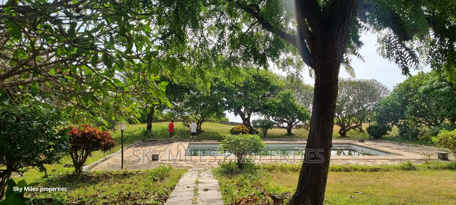 Kuruwitu Vipingo, 4.4 Acre Beach Property on Sale