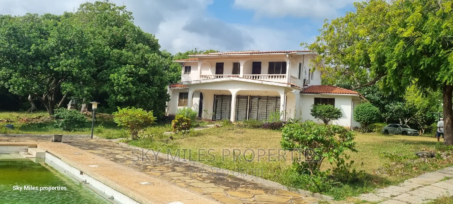 Kuruwitu Vipingo, 4.4 Acre Beach Property on Sale