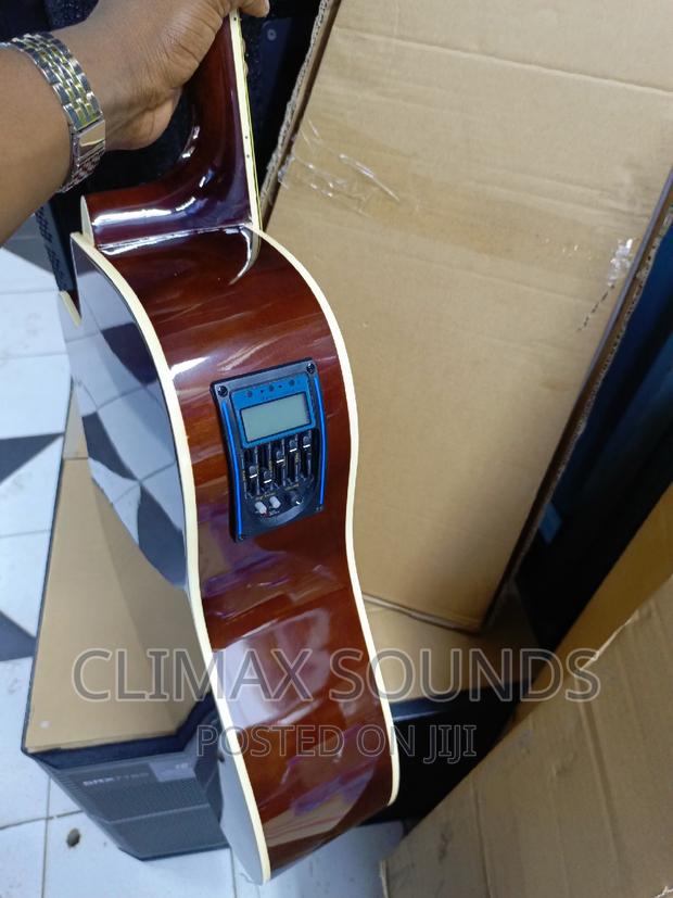 Yamaha Semi Acoustic Guitars, ' - thumbnail 2
