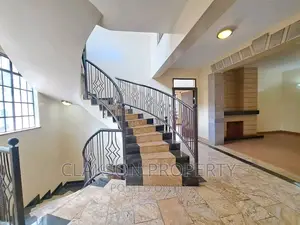 5bdrm Townhouse / Terrace in Lavington for rent