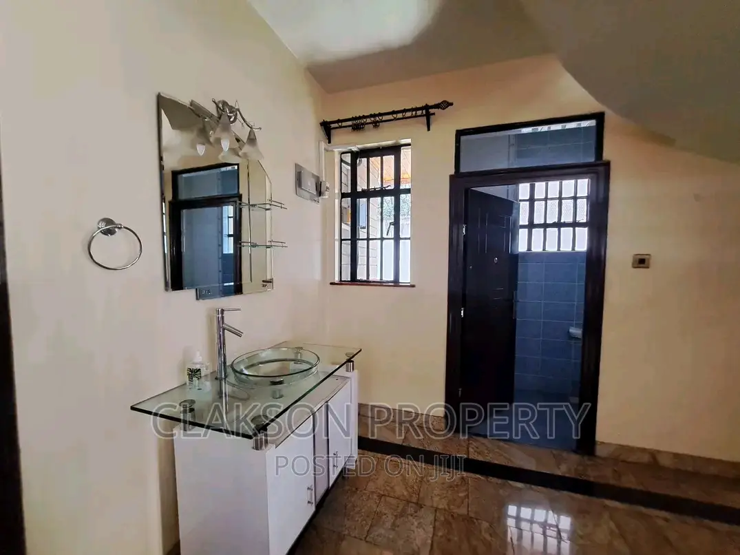 5bdrm Townhouse / Terrace in Lavington for rent