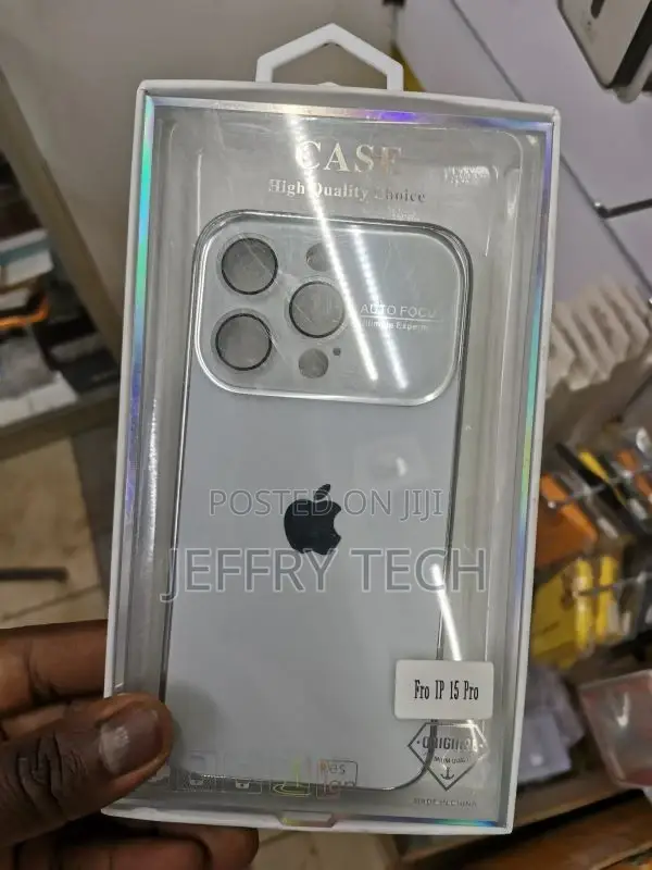 iPhone 15 Pro Chromatic Lens Shield Case