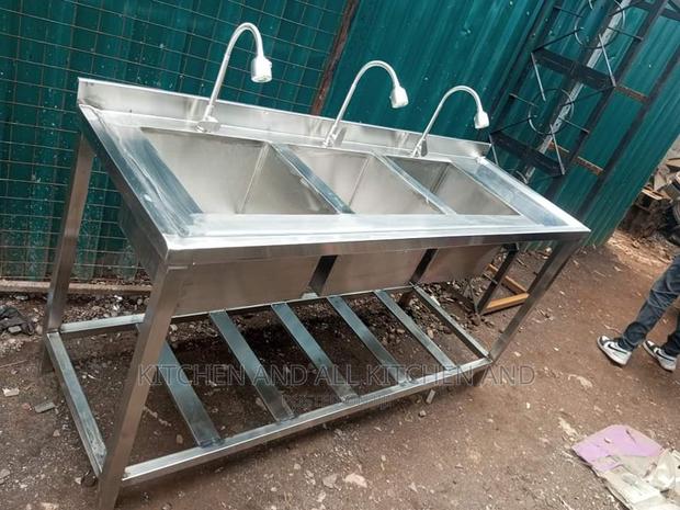 3 Bowls Sink