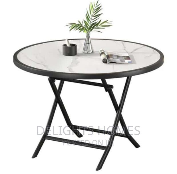 Foldable Table - thumbnail 2