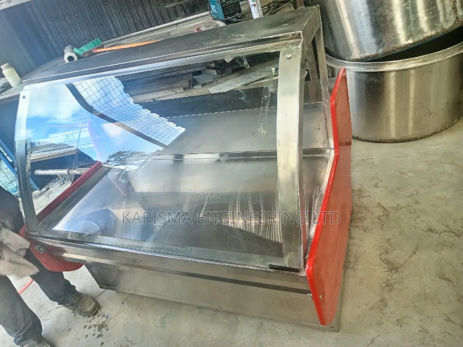 Meat Chiller. Curved Glass Meat Display