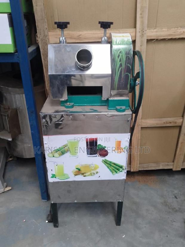 Sugarcane Machine. Commercial Size - main view
