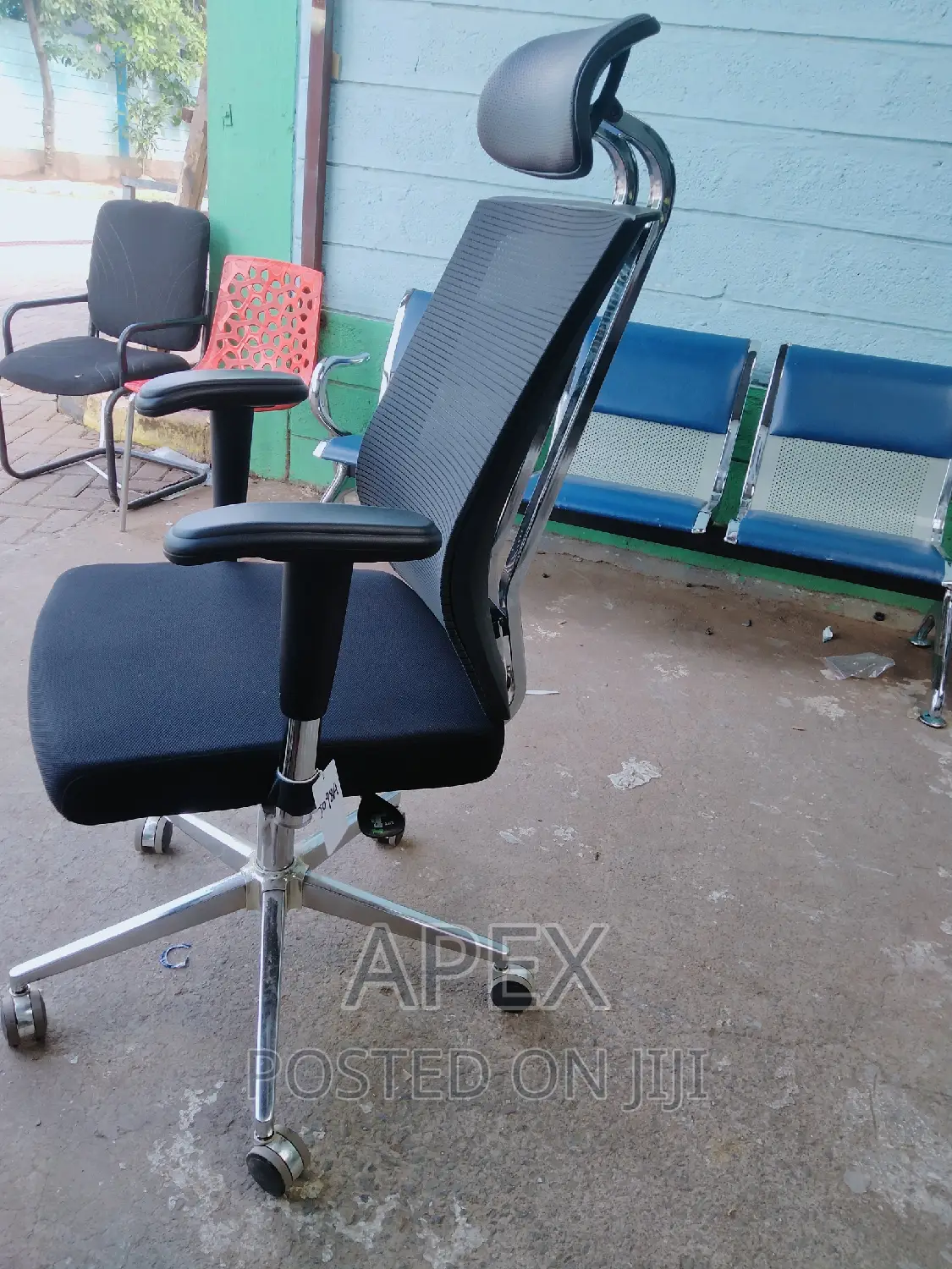 Orthopedic Executive Office Chair.
