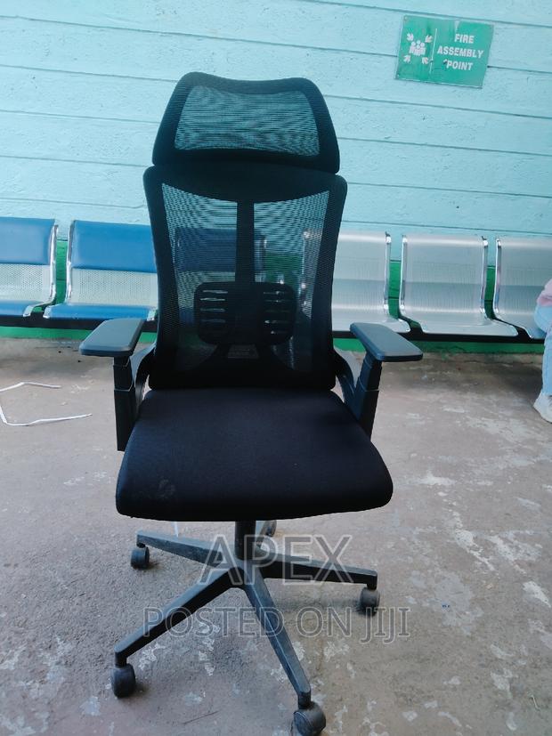 Executive Office Chair Executive Office Chair - thumbnail 2