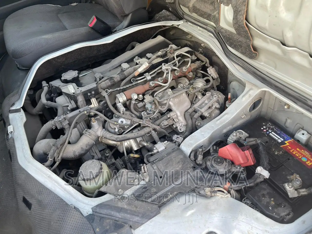Toyota HiAce 2016 Silver