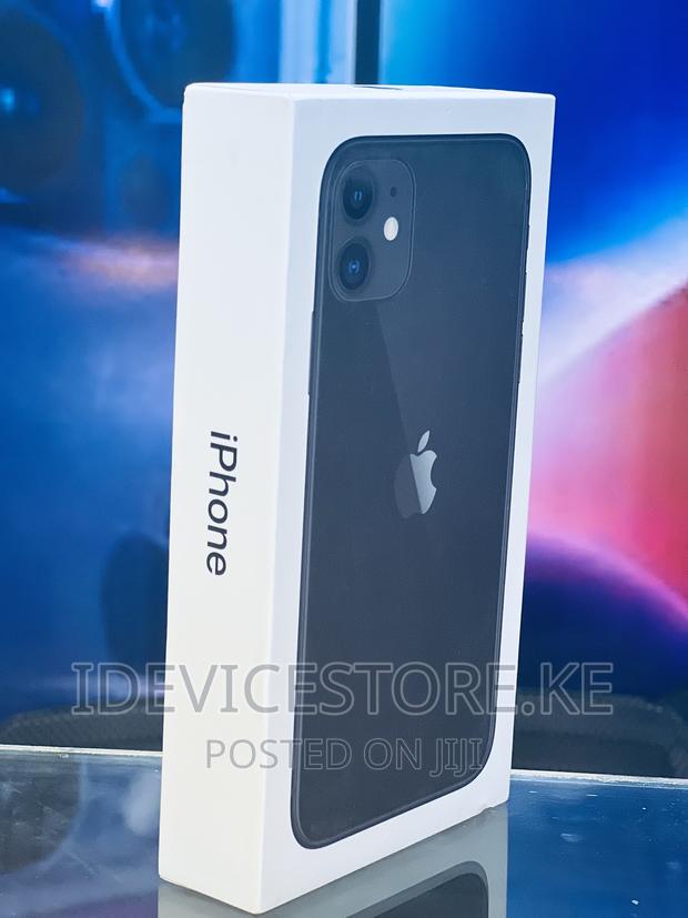 New Apple iPhone 11 128 GB Black - main view