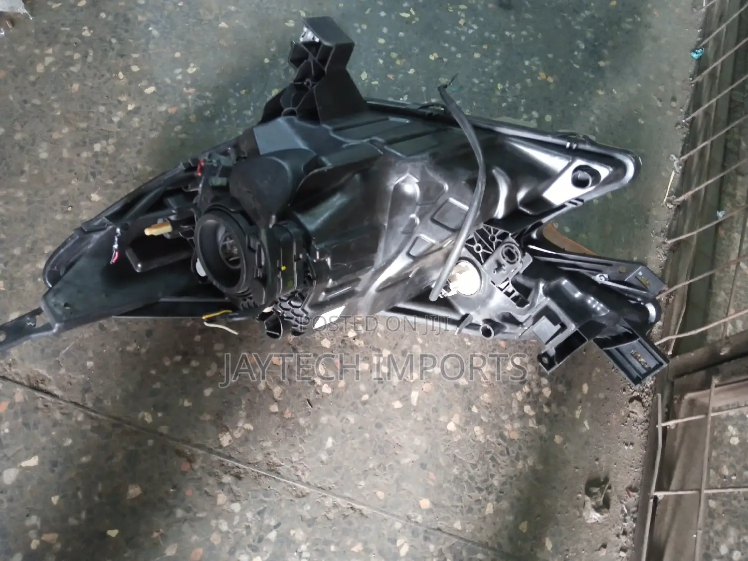 Nissan Note Headlight