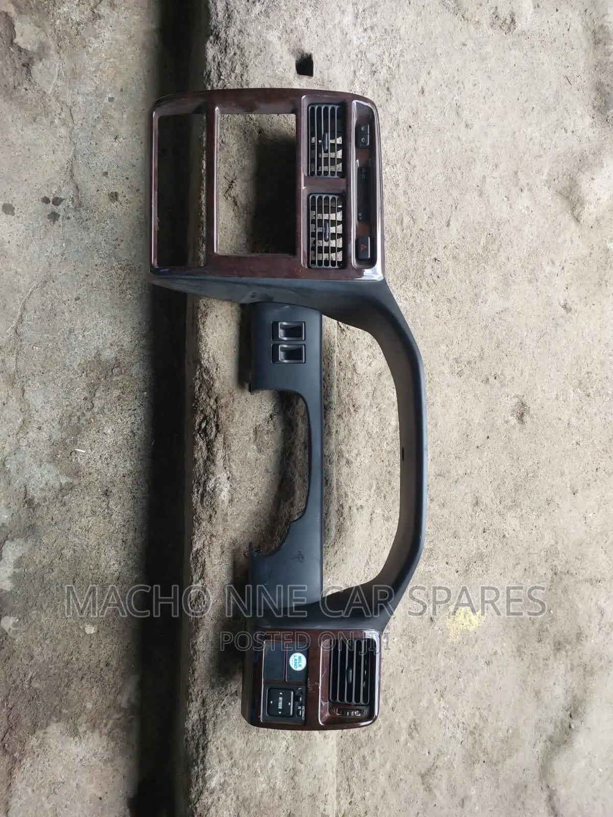 Toyota Premio Nyoka Dashboard (Mika)