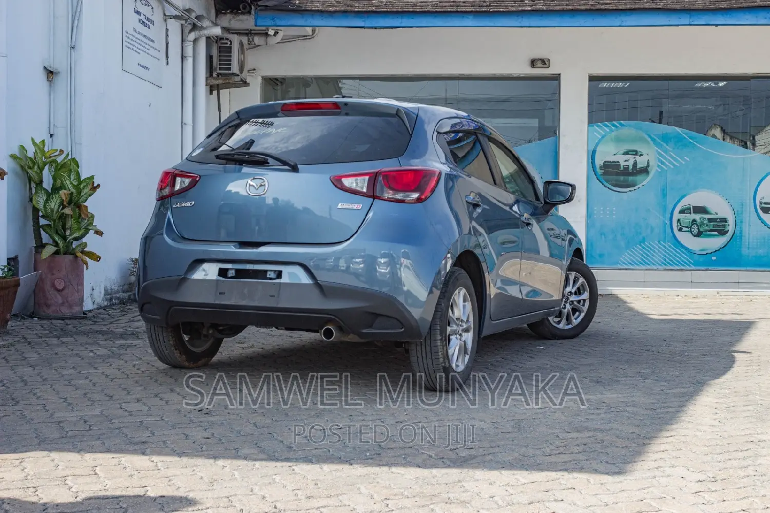 Mazda Demio 2016 Blue